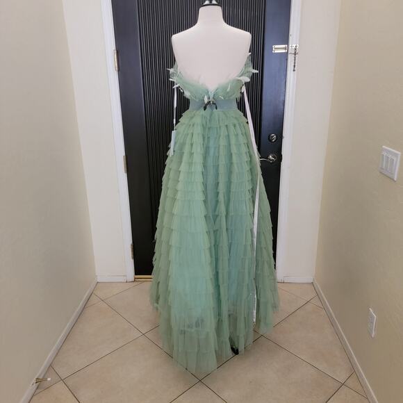 Mac Duggal 20530 Sage Green Feather Ruffle Strapless Ball Gown Dress Size 6 - Picture 10 of 14